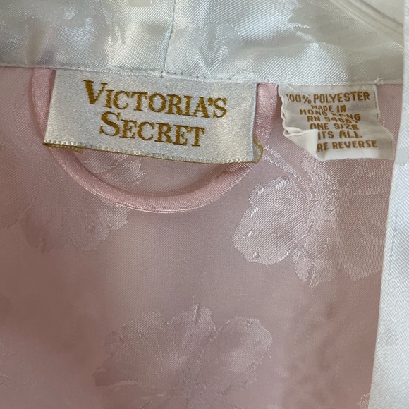 Vintage gold label Victoria Secret robe - Picture 6 of 6